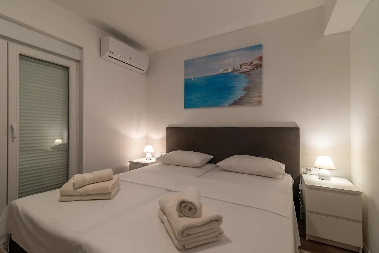 Delux Apartment Eva Trogir 0*,