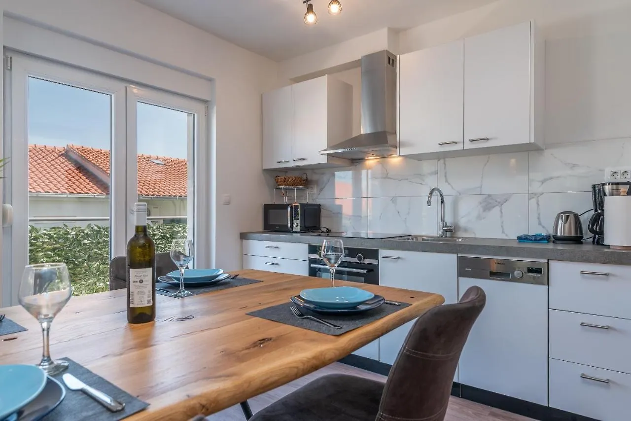 Delux Apartment Eva Trogir
